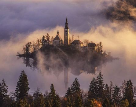 floating island - bled-misty-morning-dreamy