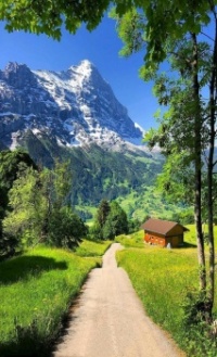 Morando no pé da montanha Eiger, Suiça !!!