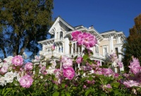 November tour of Woodland Historic district