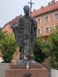 Pope Wojtyla statue,