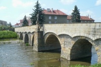 Litovel, Svatojánský most, údajně 3. nejstarší most v ČR, po povodních v roce 1997 byl rekonstruován