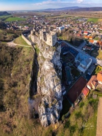 Miro Sabo - Beckov Castle - Copied from Internet.
