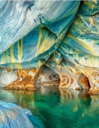 Cavernas de mármore na Patagônia, Chile