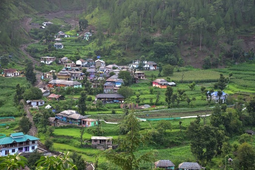 Solve Batheri_Village_Mandi_Himachal, India jigsaw puzzle online with ...