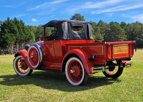 Solve 1929 Ford RPU jigsaw puzzle online with 88 pieces