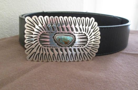 Eagle feather belt buckle