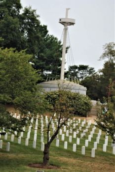 The mast of the USS Maine