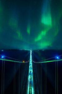 NORTHERN LIGHTS FROM THE TOP OF MACKINAC BRIDGE  Driftershoots
