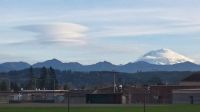Lenticular cloud by Mt. Rainier 11-8-14