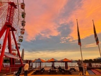 Sunset Ferris Wheel theme park