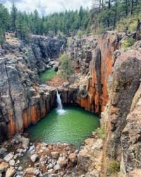 Amazing Sycamore Falls In Arizona
