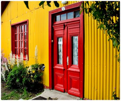 Solve Yellow House With Red Door Jigsaw Puzzle Online With 304 Pieces