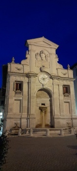 Spoleto at night (3)