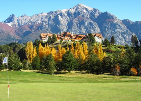 Solve Campo de golf-Bariloche Argentina jigsaw puzzle ...