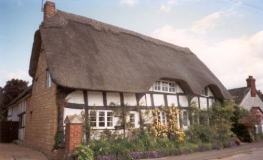 Another lovely thatched cottage