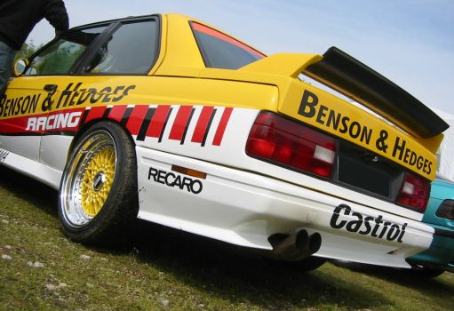 Solve Bmw E30 M3 Evo 2 (?) jigsaw puzzle online with 140 pieces