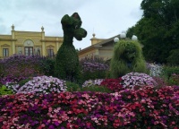 Lady and the Tramp Topiary