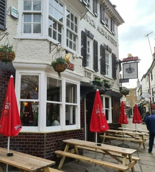 Solve The Prince's Head pub, Richmond, London jigsaw puzzle online with ...