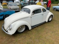 VW - Beetle (coupé?)