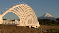 Te Rewa Rewa bridge, New Plymouth walkway. New Zealand
