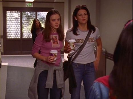 Solve gilmore girls jigsaw puzzle online with 48 pieces