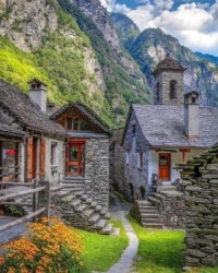 Casas de pedra no vilarejo de Foroglio, Suíça !!!