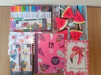 I'm passionate about colors, writing tools, colorful markers, pens... 😍🥳🤣
