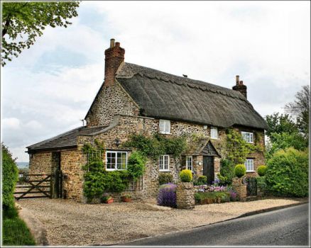 Jigsaw Puzzle | House with a thatched roof | 12 pieces | Jigidi