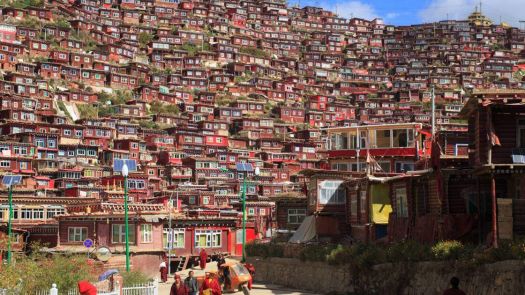 Larung Gar in Tibet