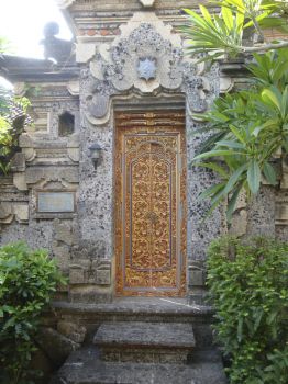Bali door 3