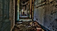 Haunting images of abandoned mental asylum - 9