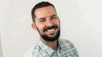Isam b kendt fra outlandish og sin version af i Danmark er jeg født