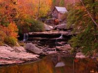 Water wheel in fall