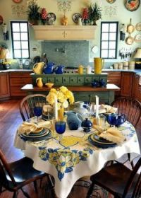 Blue and Yellow Tablescape