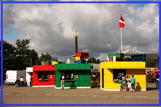 Billund-Legoland-ticket-booths-17649 visitor