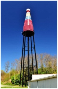 Theme - Roadside - Collinsville Illinois Giant Ketchup Bottle