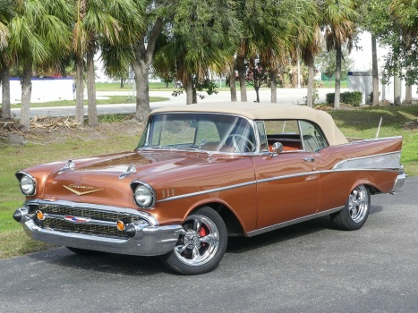 Solve 57 Chevy Bel Air convertible... Bandit... jigsaw puzzle online