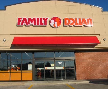 Solve family dollar jigsaw puzzle online with 480 pieces