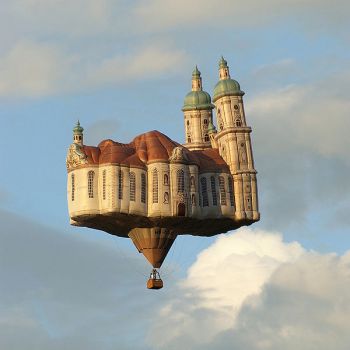 "Flying Cathedral" (Friedrich Böhringer, commons.wikimedia.org)