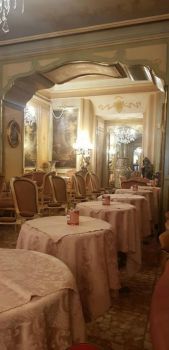 Tea-room in Alassio