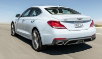 2019-Genesis-G70-rear
