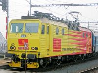 Lokomotiva řady 362 v čele R 840 (Brno hl.n.)