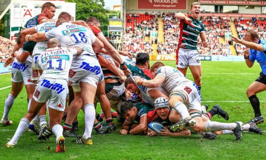 Leicester Tigers maul Exeter