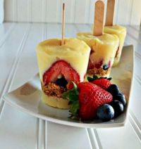 cheesecake popsicles by Kitchen Meets Girl