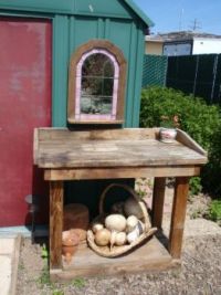 Potting bench