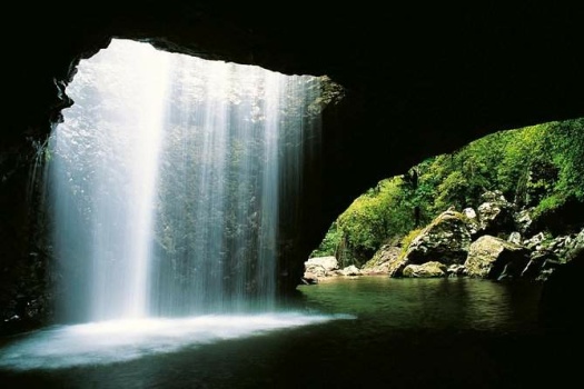 Solve Natural Bridge, Springbrook National Park, Queensland, Australia ...