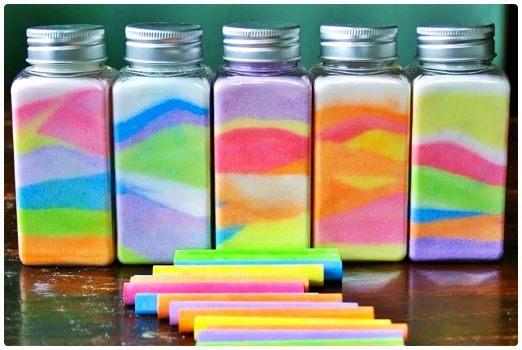 Solve Rainbow Sand Art jigsaw puzzle online with 294 pieces