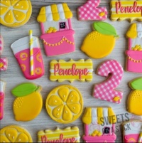 Lemonade birthday cookies