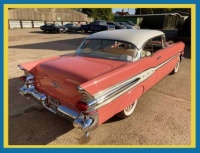 1957 Pontiac Chieftain Catalinan