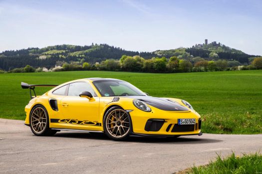 Porsche 911 GT3 2018 Yellow